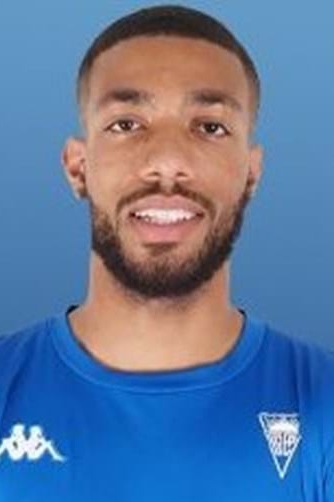 Oficial: Loreintz Rosier (Estoril) é reforço do Fortuna Sittard