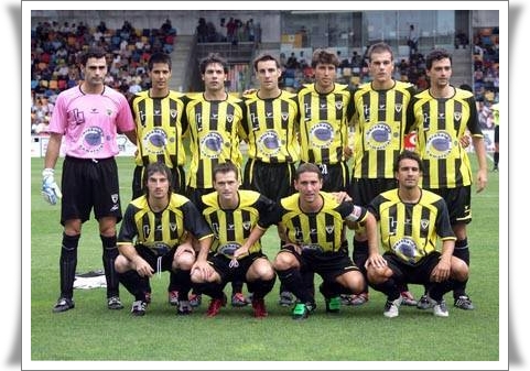 De pie: Unai Alba, Pablo Paredes, Javier Cerro, Jon Solaun, Jorge Rodríguez, Asier Butrón, Javier Lombraña; 
Agachados: Joseba Iglesias, Germán Beltrán, Iván Urbano e Ibai Rejas.